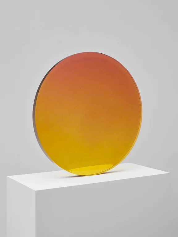 De Wain Valentine — Circle Sepia to Violet