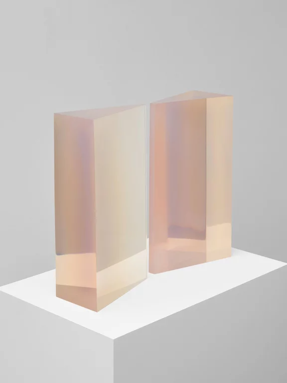 De Wain Valentine — Two Triangular Columns