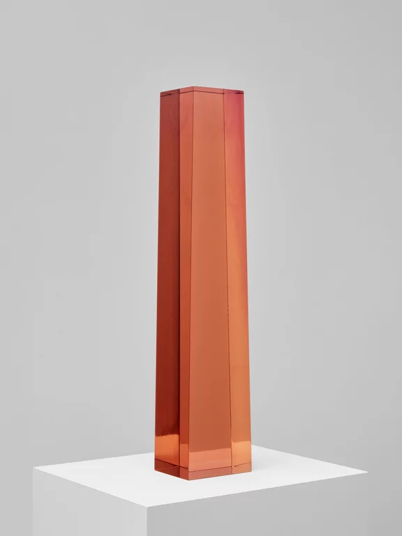De Wain Valentine — Column Coral