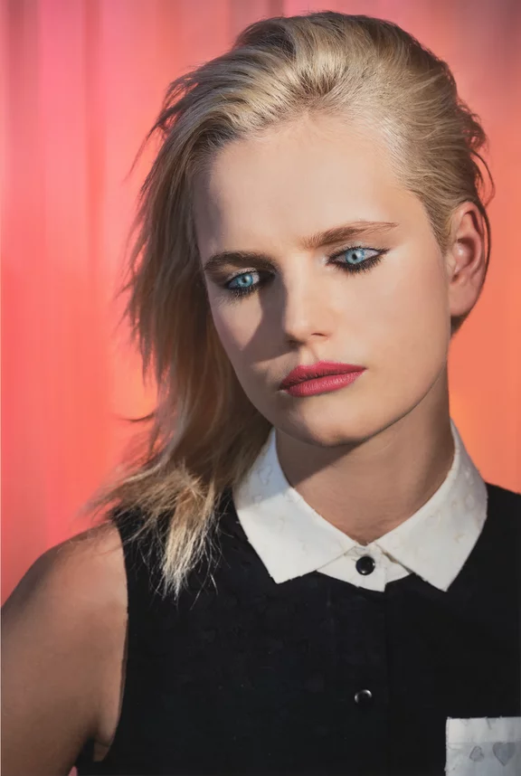 Laurie Simmons — How We See/Anmari (Pink/Black Shirt)
