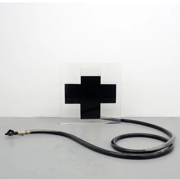 Andrei Molodkin — Untitled (After Malevitch - Cross)