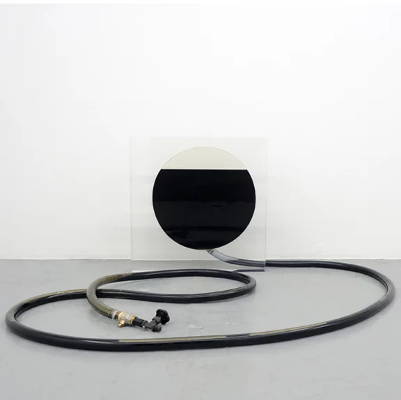 Andrei Molodkin — Untitled (After Malevitch - Round)