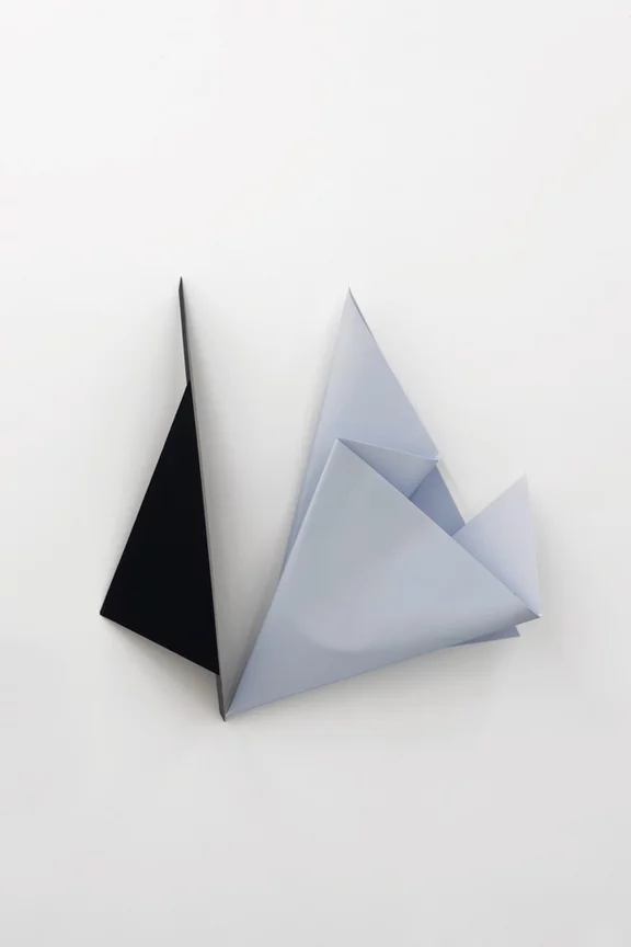 Katja Strunz — Kinks in Time