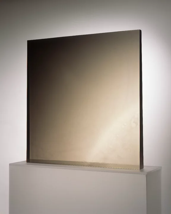 De Wain Valentine — Square gray dapple to black